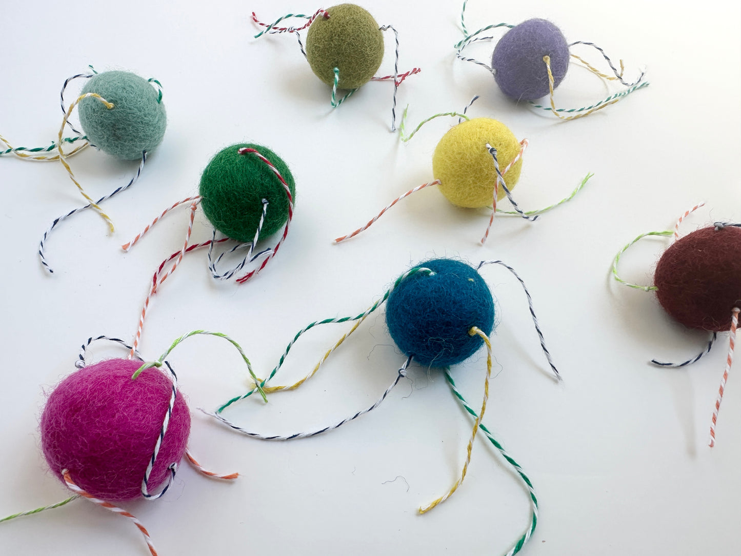 Solid Wool Cat Toy with Colorful Tendrils - 3.5cm Felted ball