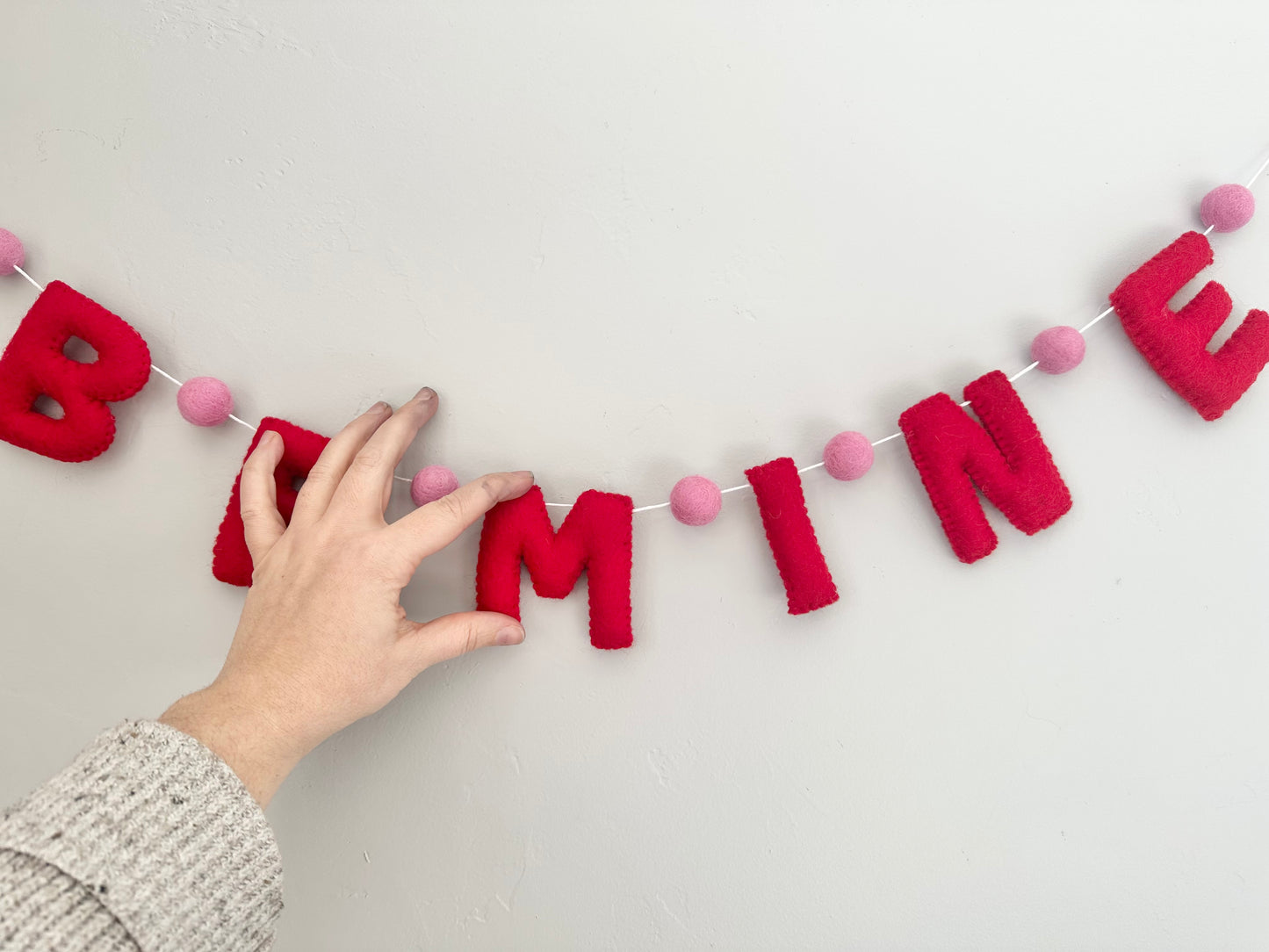 BE MINE felt banner - red letters