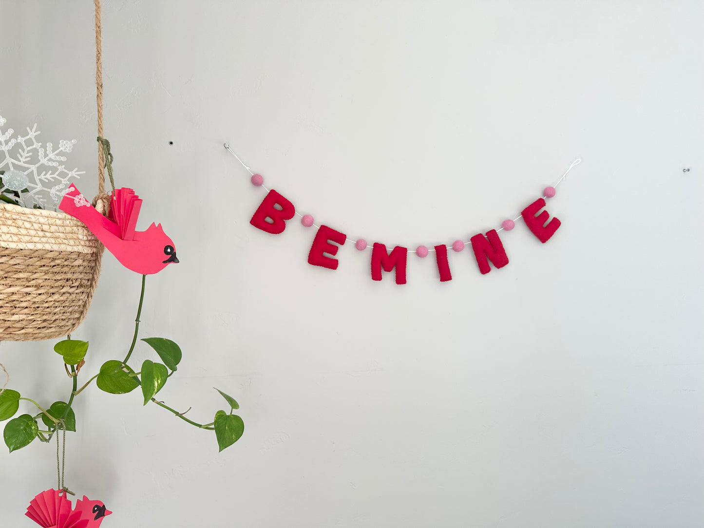BE MINE felt banner - red letters