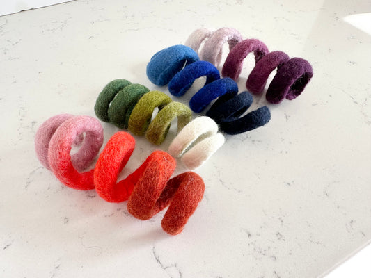 Wool Spiral Kicker Toy