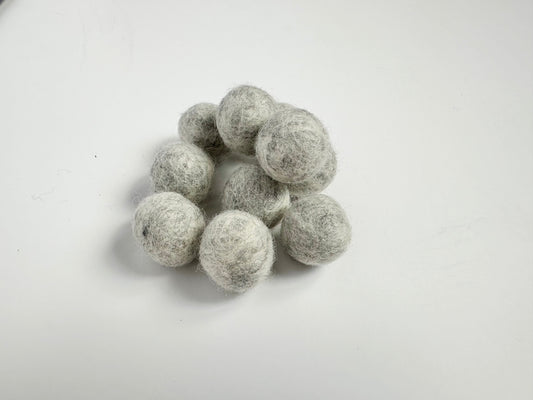Heather Smoke - 2.5 cm Felt Pom Pom Balls