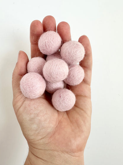 Peony Pink - 2.5 cm Felt Pom Pom Balls
