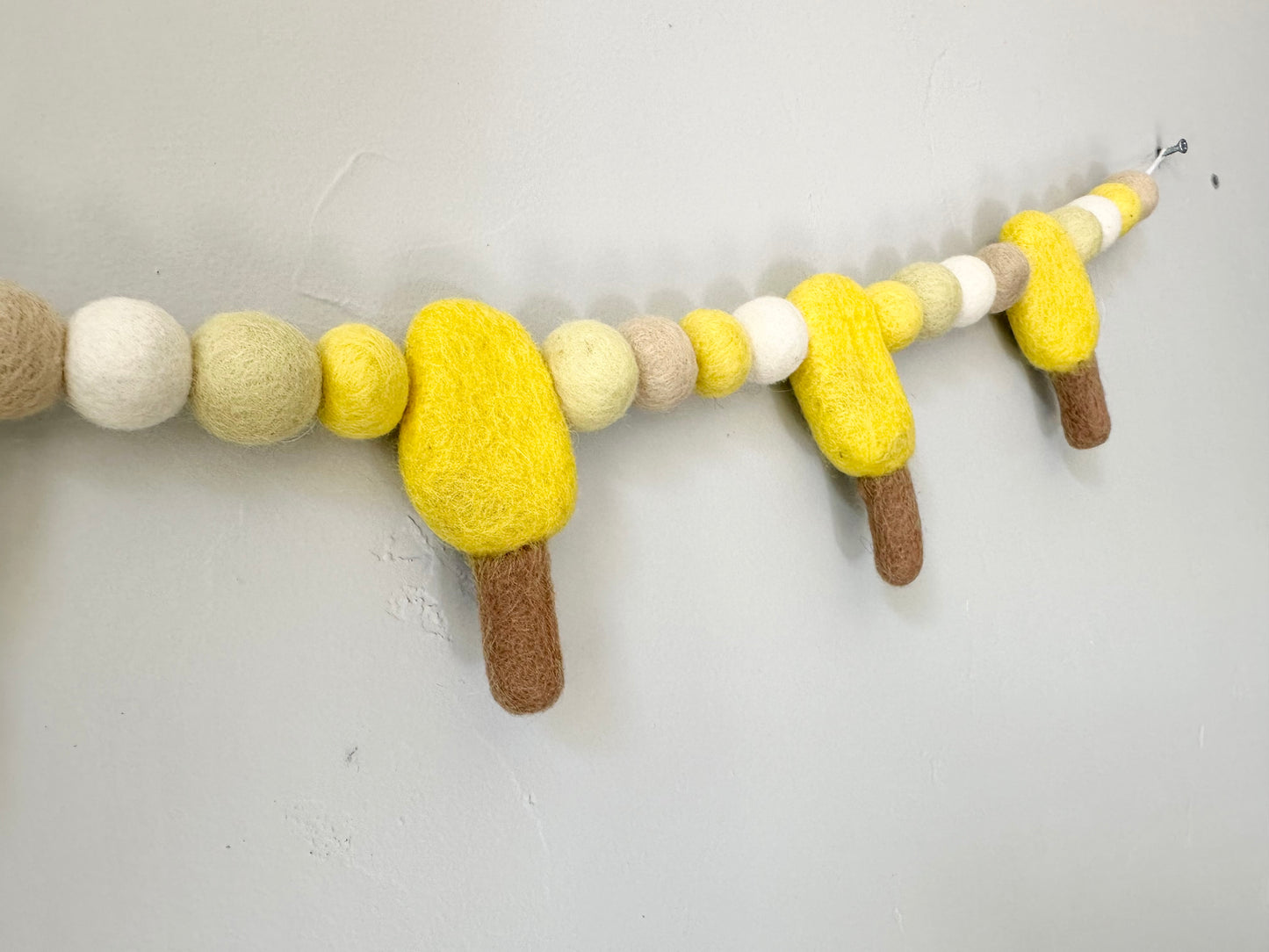 Summer Days Popsicle Garland