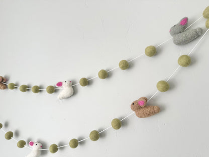 Bunnies in the Grass Garland