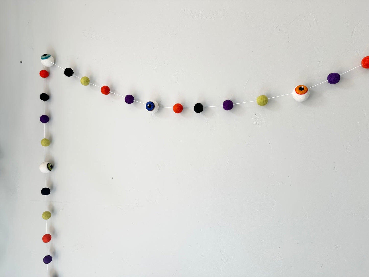 Bright Eyeball Garland