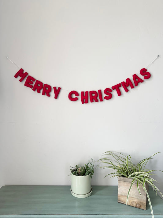 MERRY CHRISTMAS felt banner - red, emerald or white letters
