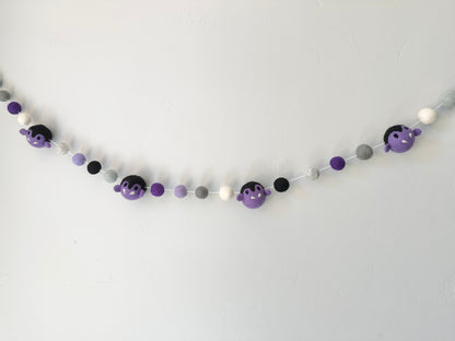 Vampire Head Garland