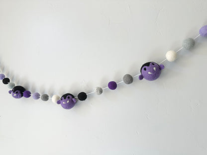 Vampire Head Garland