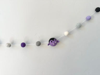 Vampire Head Garland