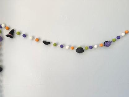 Witches & Vamps Garland