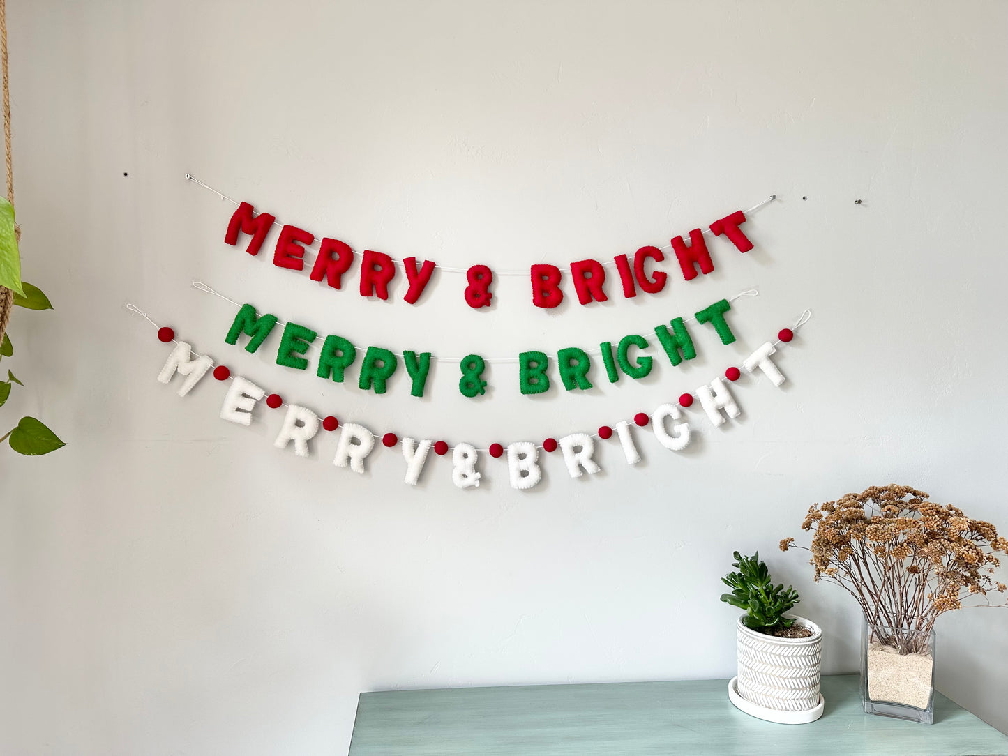 MERRY & BRIGHT felt banner - red, green or white letters
