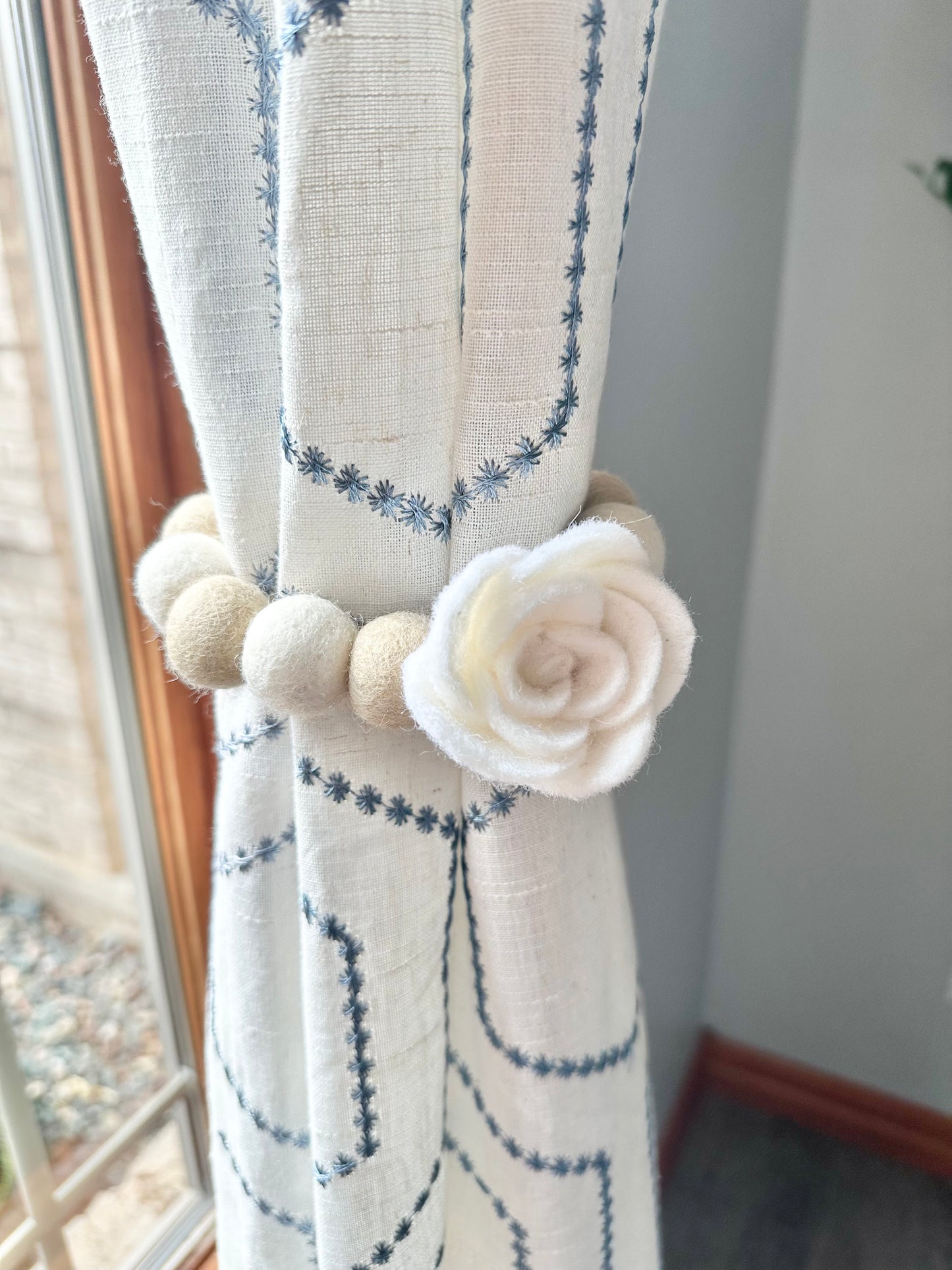 White Rose Curtain Ties