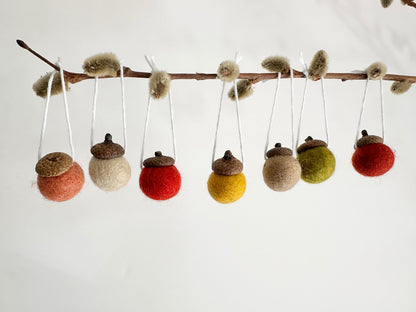 Beige Forward Wool Acorns