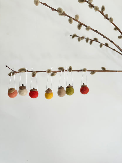 Beige Forward Wool Acorns