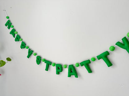 HAPPY ST PATTYS DAY felt banner - emerald letters