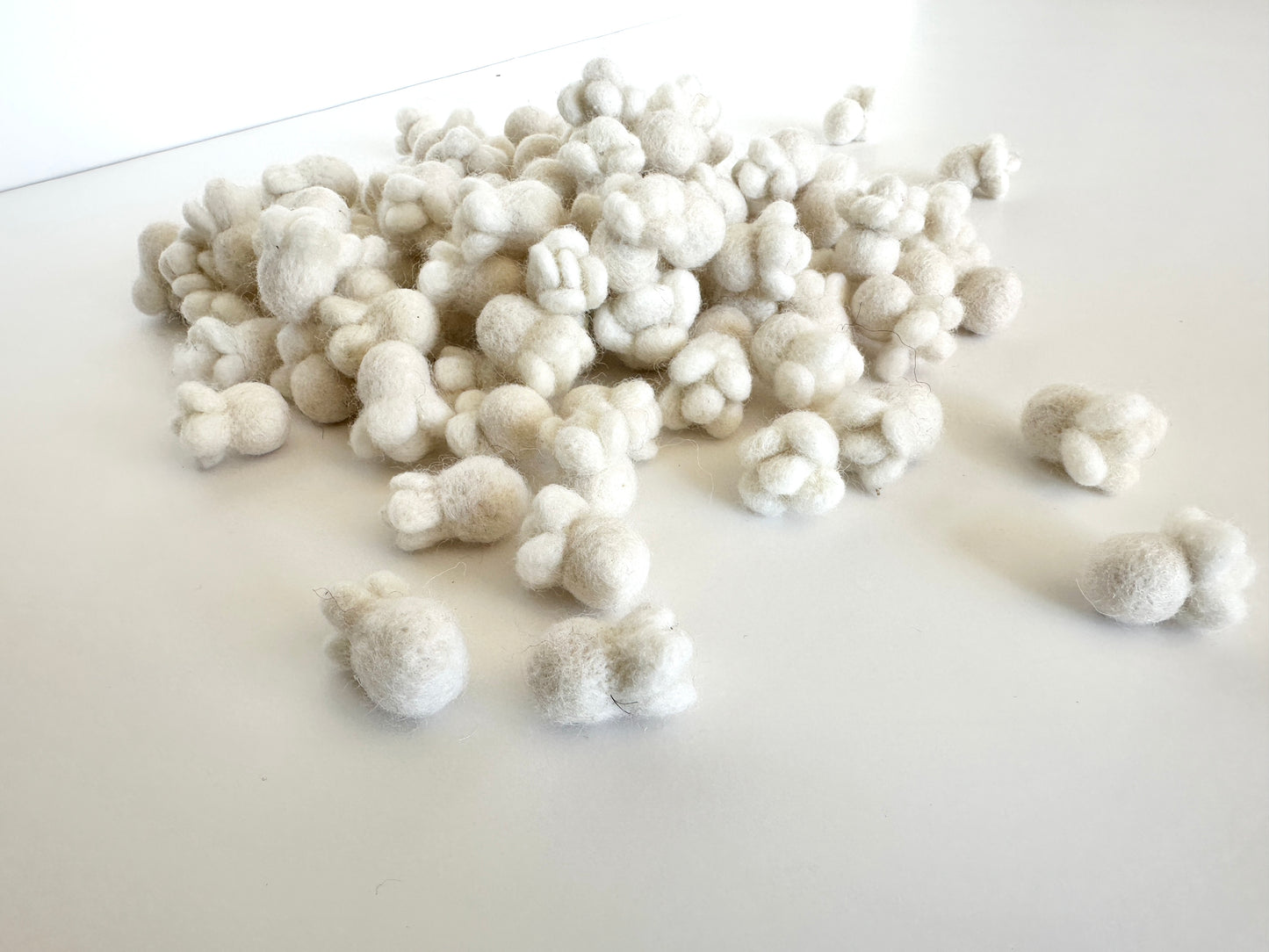 Felt Popcorn Pieces