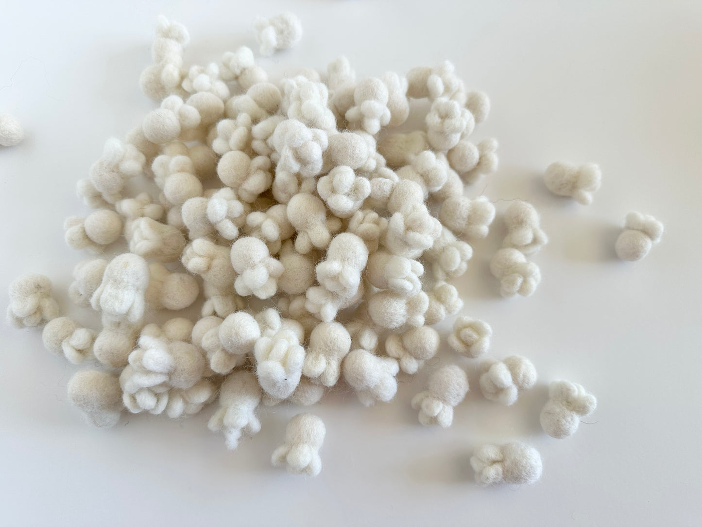 Felt Popcorn Pieces