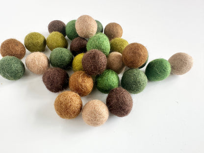 Army Camouflage - 2.5 cm Felt Balls