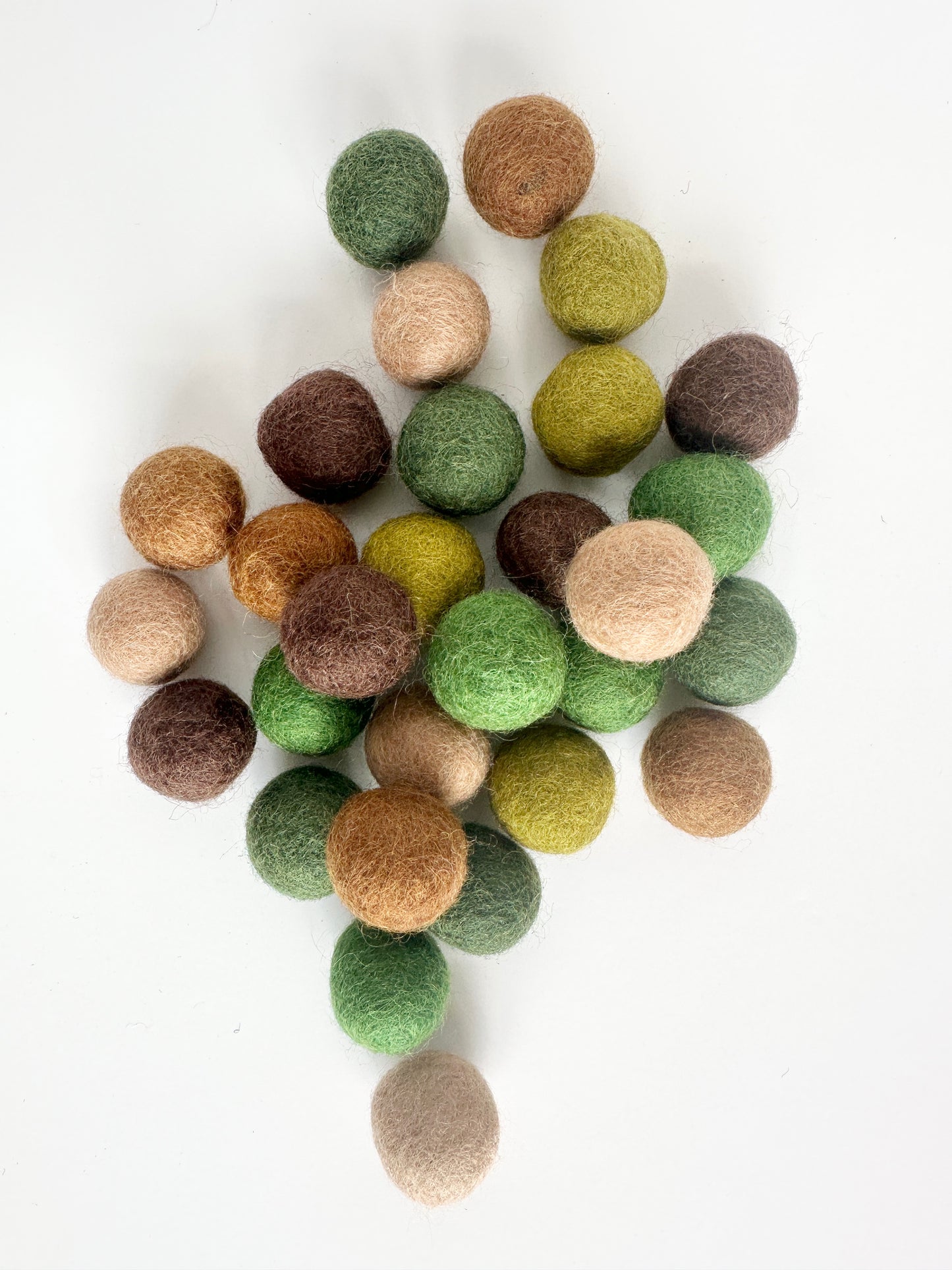 Army Camouflage - 2.5 cm Felt Balls