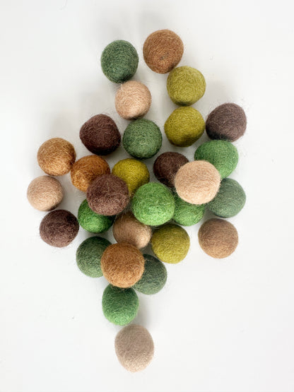 Army Camouflage - 2.5 cm Felt Balls