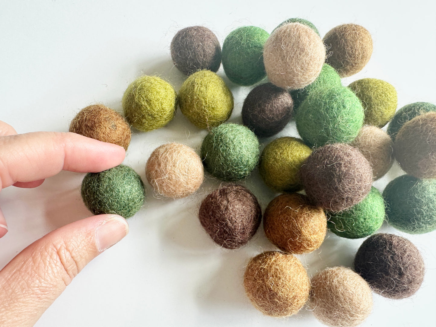 Army Camouflage - 2.5 cm Felt Balls