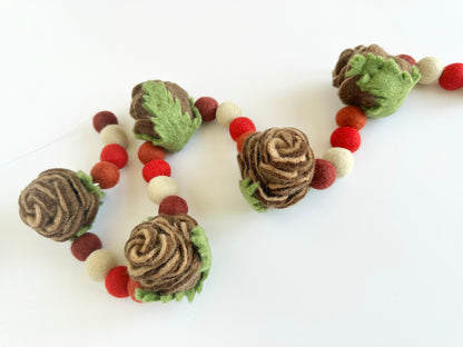 Wintery Pinecone Garland