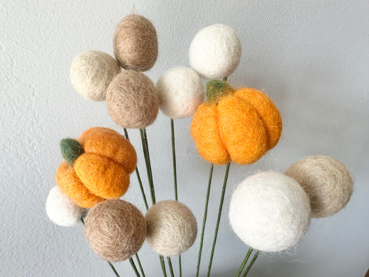 Light Pumpkin & Felt Ball Bouquet