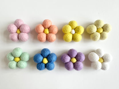 Felt Daisies Ornaments