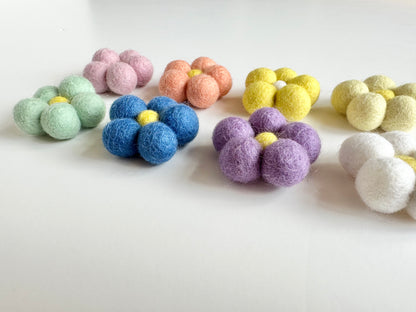 Felt Daisies Ornaments