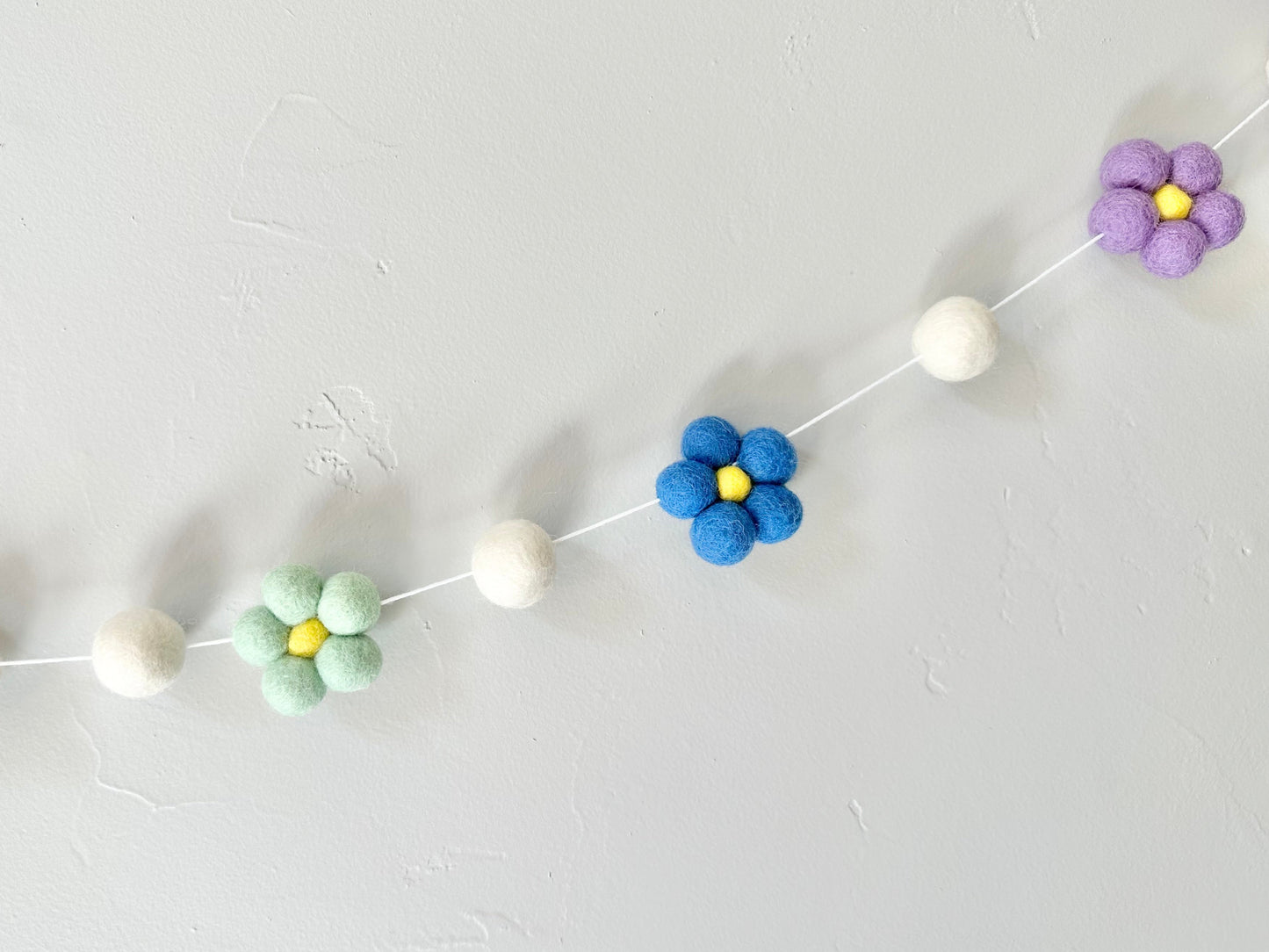 Rainbow Wool Daisy Garland