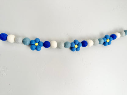 French Blue Daisy Garland