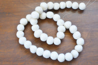 Solid White Garland - Redheadnblue
