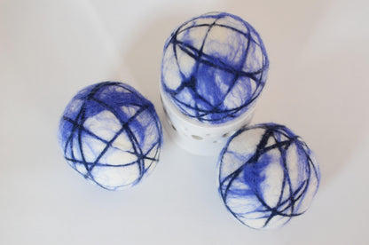 Sapphire Stripe Dryer Ball - Redheadnblue