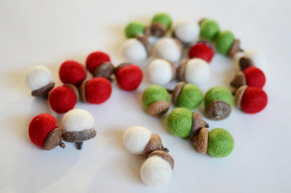 Christmas Wool Acorns - Redheadnblue