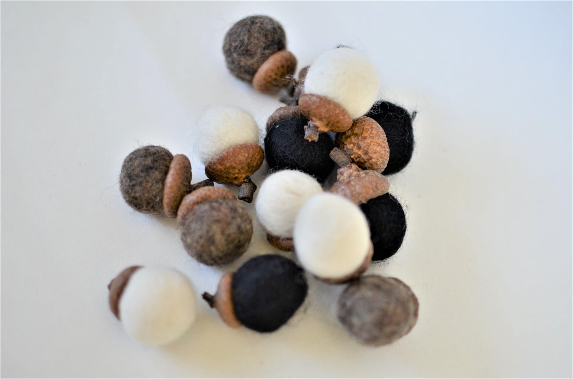 Neutrals Wool Acorns - Redheadnblue