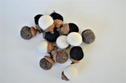 Neutrals Wool Acorns - Redheadnblue