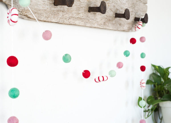 Retro Peppermint Candy Garland - Redheadnblue
