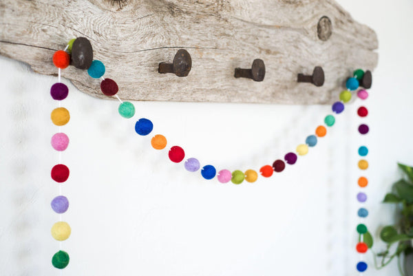 Random Rainbow Garland - Wool Jamboree