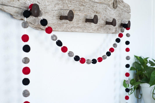 Red Buffalo Plaid Garland - Redheadnblue