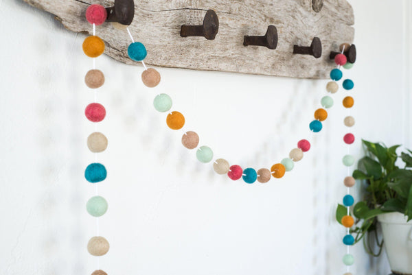 Eastery Spring Garland - Redheadnblue