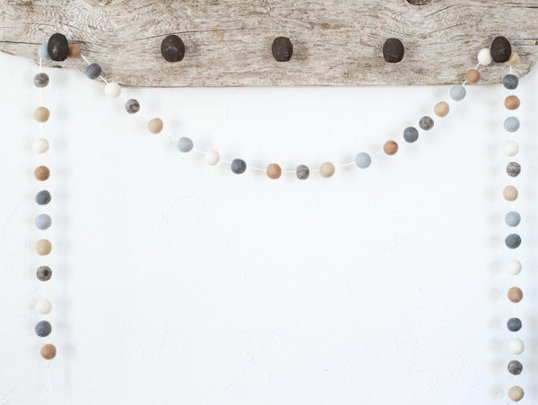 Random Neutral Garland - Redheadnblue