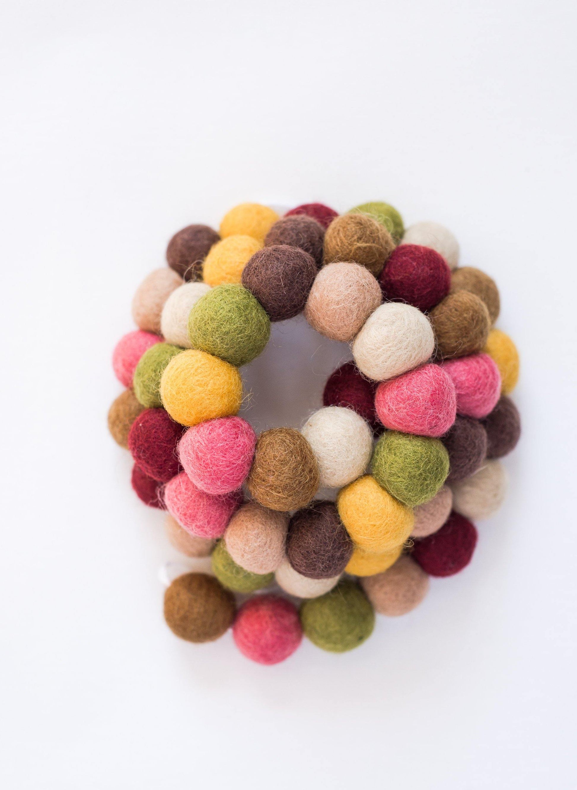 Fun Autumn Tones Garland - Redheadnblue