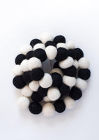 Black & White Felt Ball Garland - Redheadnblue