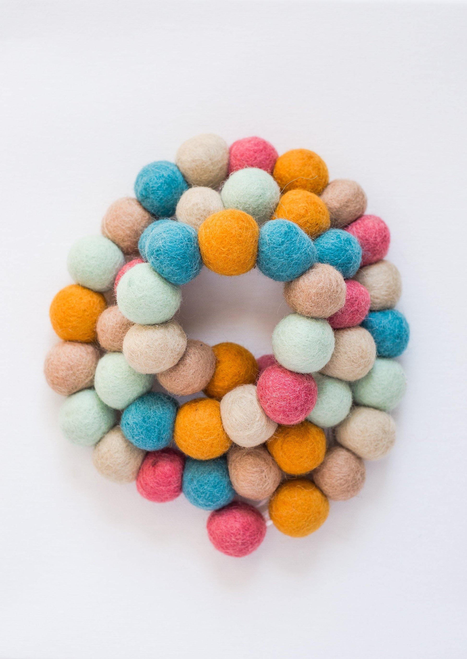 Eastery Spring Garland - Redheadnblue