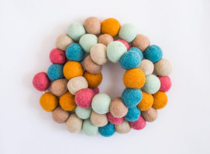 Eastery Spring Garland - Redheadnblue