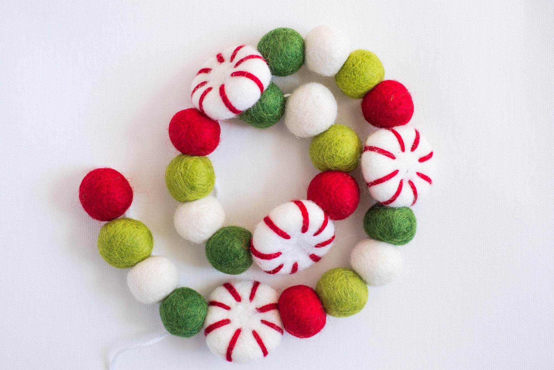 Christmas Peppermint Candy Garland - Redheadnblue