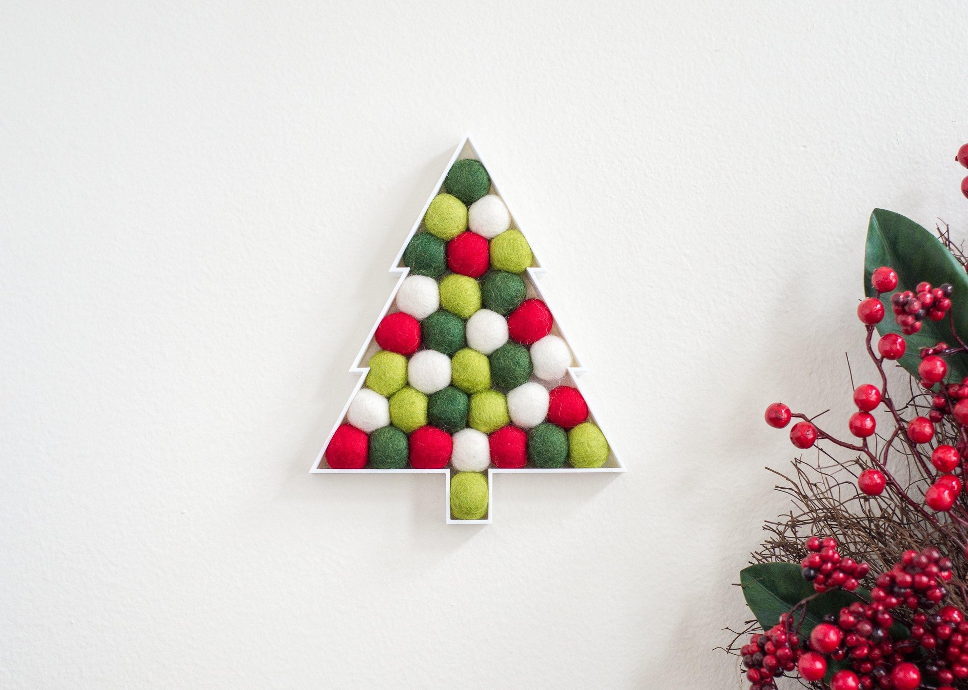 Felt Ball Christmas Tree - Redheadnblue