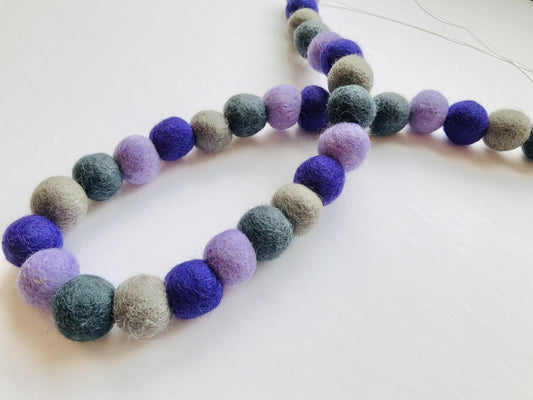 Greys & Purples Garland - Redheadnblue