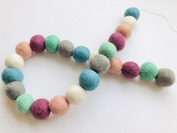 Family Jewels Garland - Redheadnblue