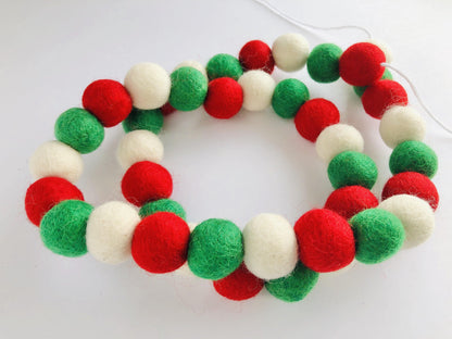 Tri-Christmas Garland - Redheadnblue